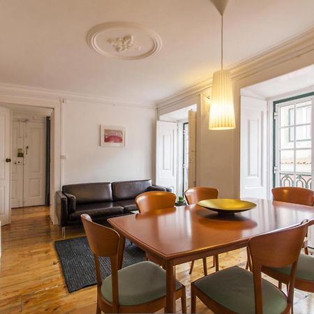 C2 Bairro Alto 18Th Century Beautiful Apartment Лиссабон Экстерьер фото