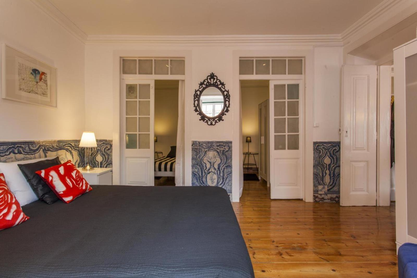 C2 Bairro Alto 18Th Century Beautiful Apartment Лиссабон Экстерьер фото