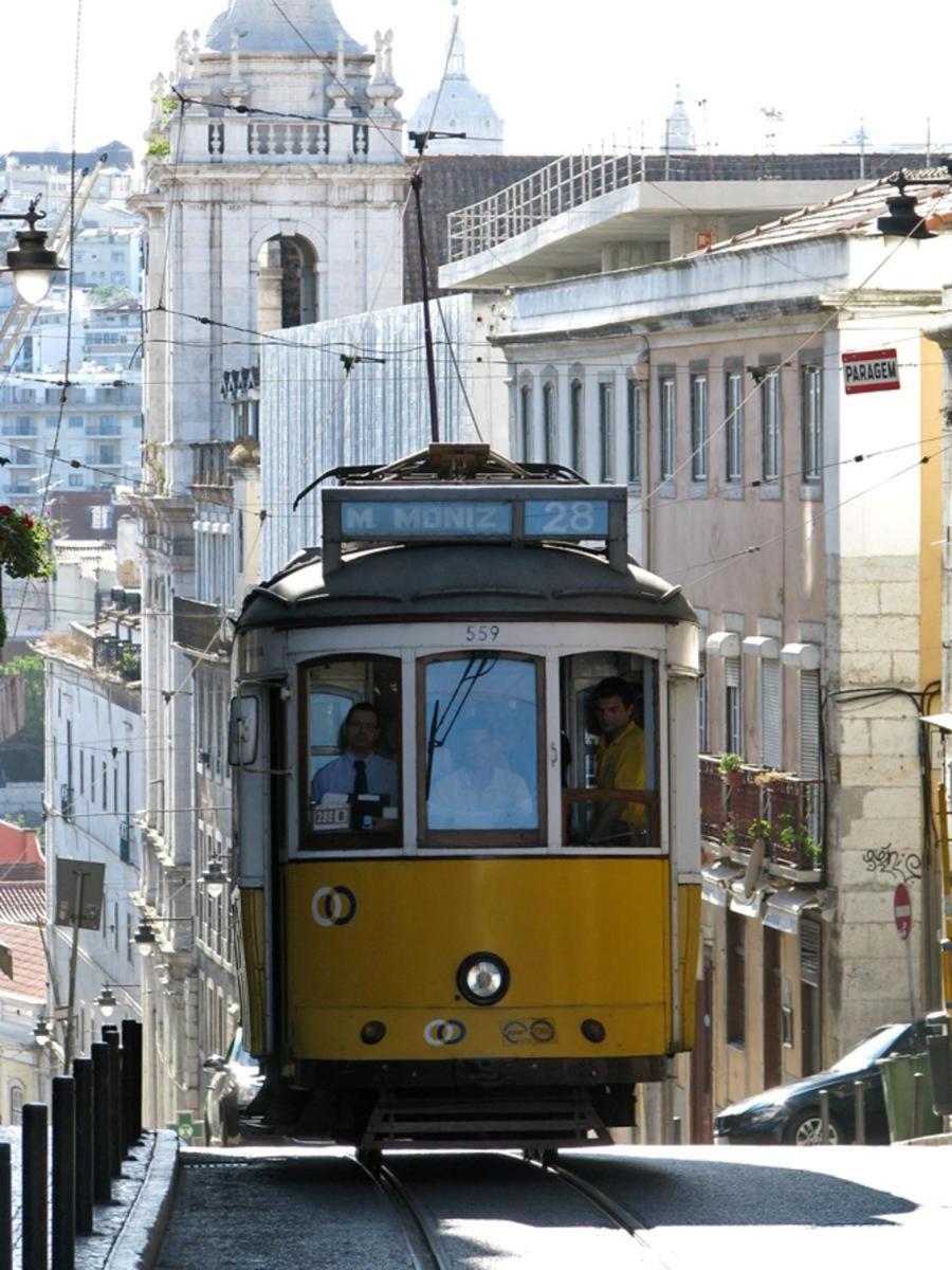 C2 Bairro Alto 18Th Century Beautiful Apartment Лиссабон Экстерьер фото